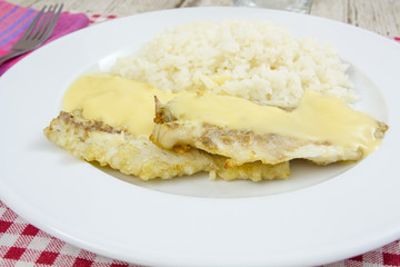 filet de poisson, sauce beurre blanc et riz