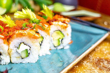 Sushi mit Lachs, Reis, Restaurant