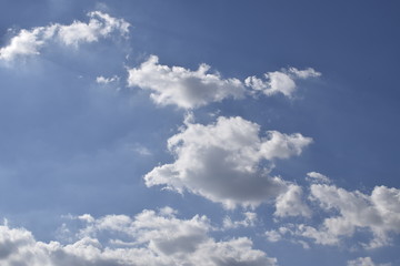 Céu azul  e nuvem cumulus