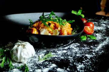 Tagliatelle Pasta mit Shrimps, Italienisches Restaurant