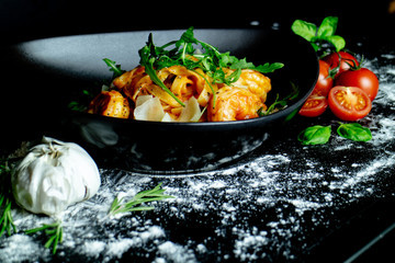 Tagliatelle Pasta mit Shrimps, Italienisches Restaurant