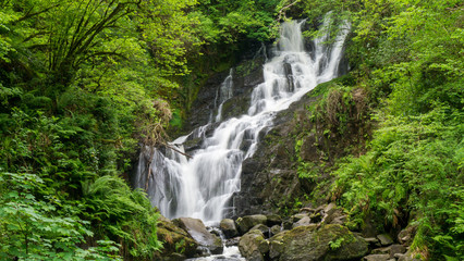 Fototapeta na wymiar Waterfall at Killarney