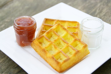 assiette de gaufres carrées,