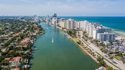 Fototapeta na wymiar Miami Beach Aerial View