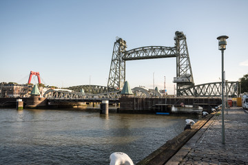 Obraz premium the Koningshaven Bridge