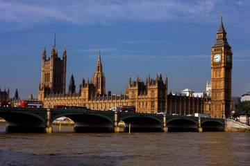 Fototapeta na wymiar London (UK), Houses of Parliament mit Big Ben und Westminster Bruecke