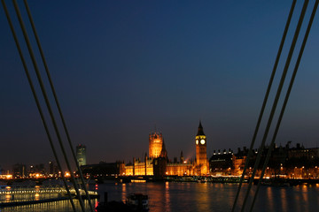 London, England, Houses of Parliament mit Big Ben und Westminster Bridge