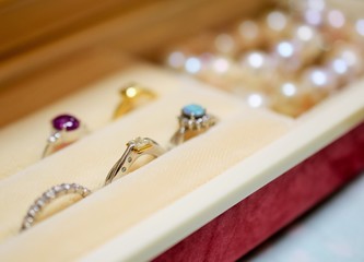 宝石箱、アクセサリーコレクション、ジュエリー、宝飾品