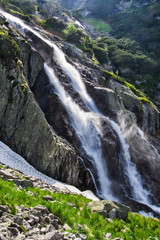 piękny wodospad w górach, Tatry, Polska