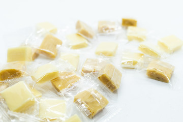 袋に入ったキャラメル