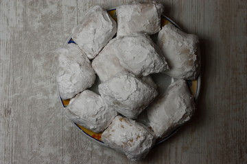 Boussou la tmessou or makrout zaw&eacute;li, oriental cake