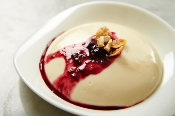 Bavarian cream with raspberry sauce