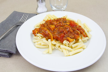 pâtes au poulet,  sauce provençale