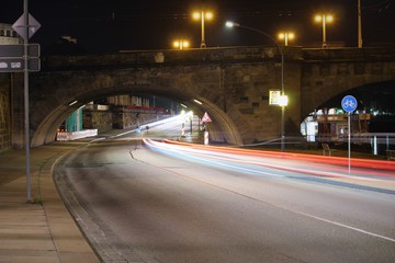 Dresden Brücke Verkehr Nacht