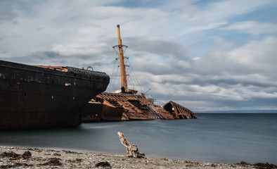 The County of Peebles ship wreck