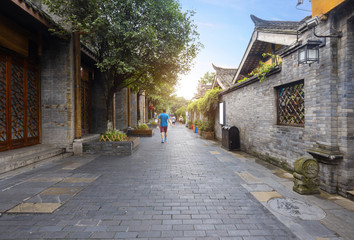 Fototapeta premium Stare budynki w Kuan Alley i Zhai Alley, Chengdu, Syczuan