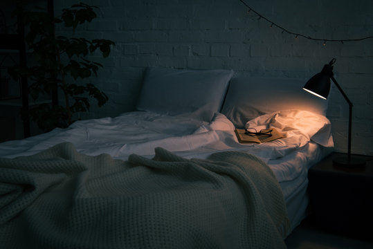 Bedroom Night Images – Browse 190,305 Stock Photos, Vectors, and Video |  Adobe Stock