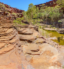 hiking in dales gorge, karijini national park, western australia 27