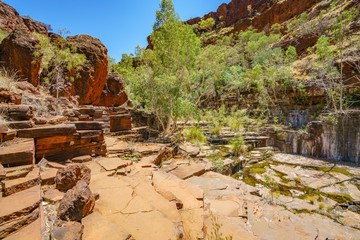 hiking in dales gorge, karijini national park, western australia 35