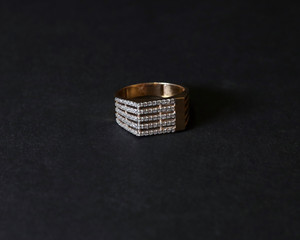 gold ring with diamonds