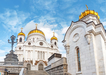 Fototapeta na wymiar One of the main religious and architectural attractions in Moscow and Russia is the Christian Church of Christ the Saviour, panoramic view