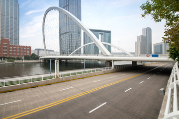 Obraz premium Expressway and Modern Urban Architecture in Tianjin, China