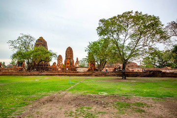 Fototapeta na wymiar Wat Mahathat Temple in Ayutthaya, Thailand