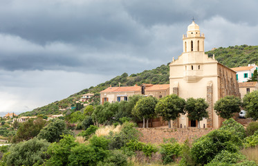 Fototapeta na wymiar Eglise orthodoxe Saint-Spyridon à Cargèse, Corse