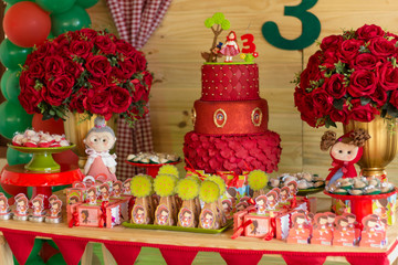 mesa de doces festa infantil