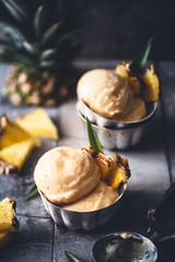 Glace Ananas pour l 'été