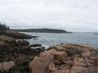 Fototapeta na wymiar rocks in the sea and shoreline