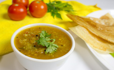Dosa with sambar and chutney