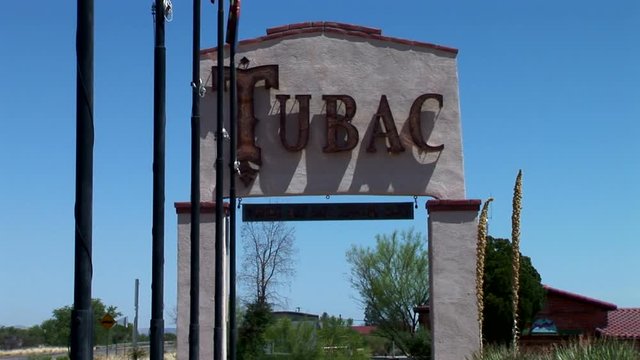 Tubac Sign-ws-zooms