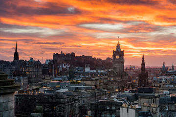 Fototapeta na wymiar Edinburgh at sunset