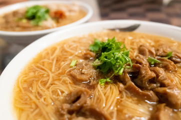 thin noodles with pork intestine