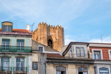 Fototapeta premium Close-up of Lisbon Alfama neighbourhood with Sé cathedral tower