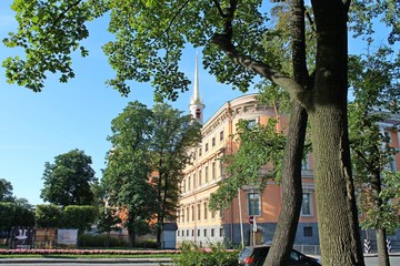 Obraz premium West facade. Mikhailovsky Castle. St. Petersburg.