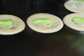 Making crispy pancake delicious at street food