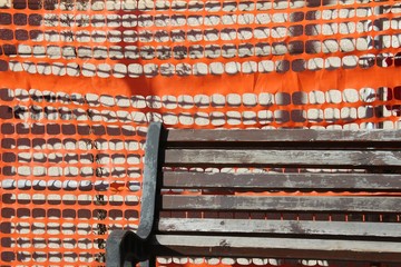 Obraz premium Construction site open building construction an old bench