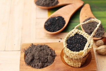 Black sesame seed with black sesame powder