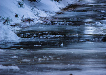 Obraz premium eisige wege