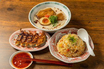 ラーメン　Ramen set of typical Japanese style