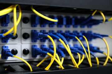 Fiber optic connecting on network swtich