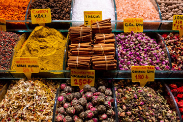 Showcase with spices in the Turkish bazaar