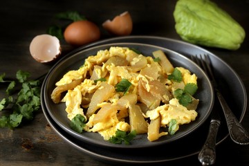 scrambled eggs with chayote