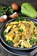 scrambled eggs with chayote