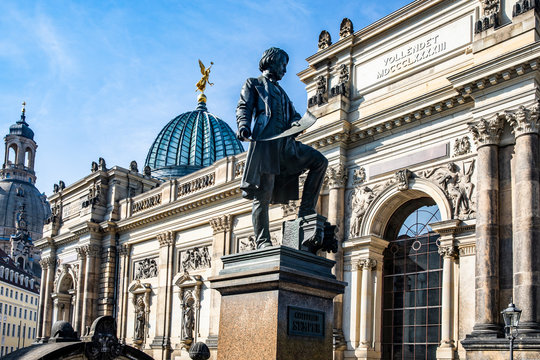 Germany, Dresden, academy of fine arts with monument of Gottfried Semper in the foreground