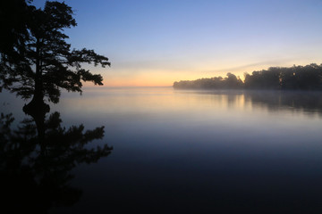 Fototapeta na wymiar Sunrise over Reelfoot Lake State Park, Tennessee