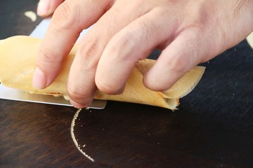 Making crispy pancake delicious at street food