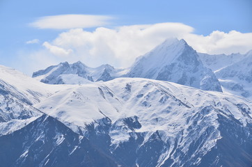 パキスタン　ナンガパルバット近郊の村　アストールの絶景　美しい雪山